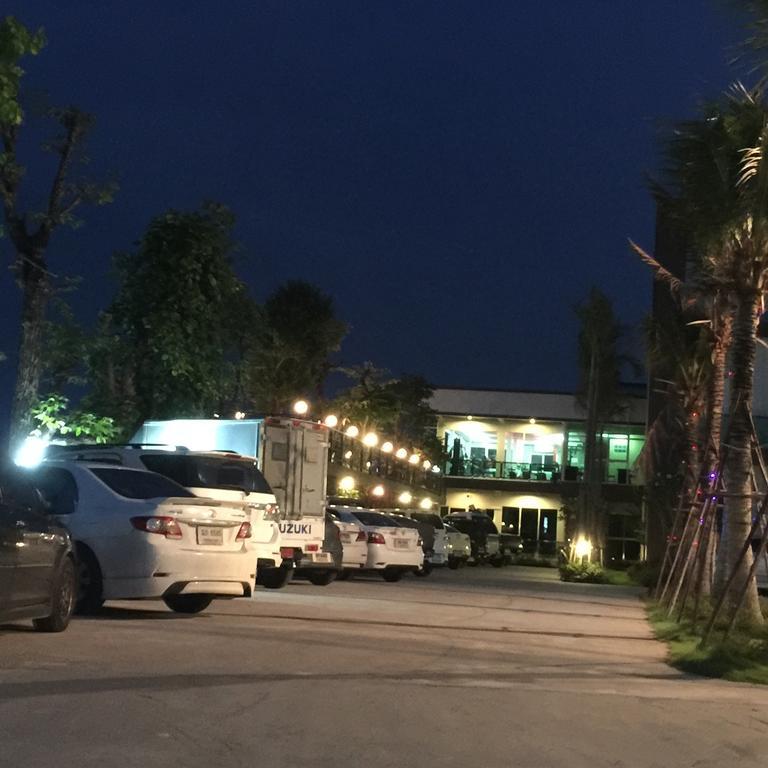 Por-Ho Boutique Hotel Nakhonratchasima Exterior foto